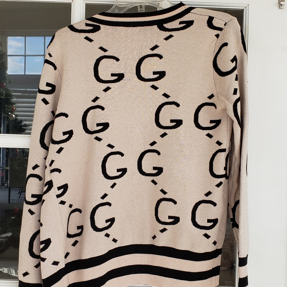 sweater - Picture 2 of 2